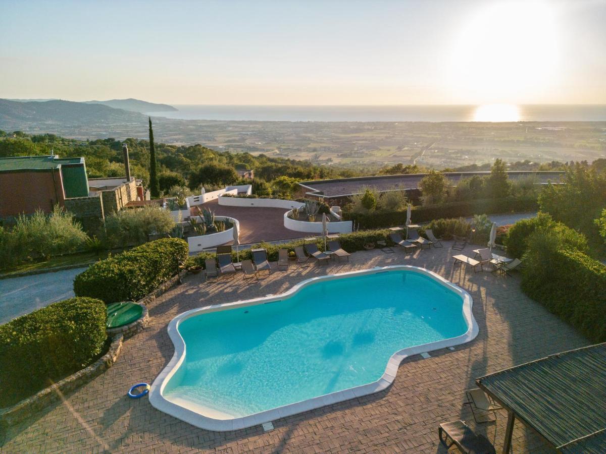 Borgo La Pietraia Hotel เพสตุม ภายนอก รูปภาพ