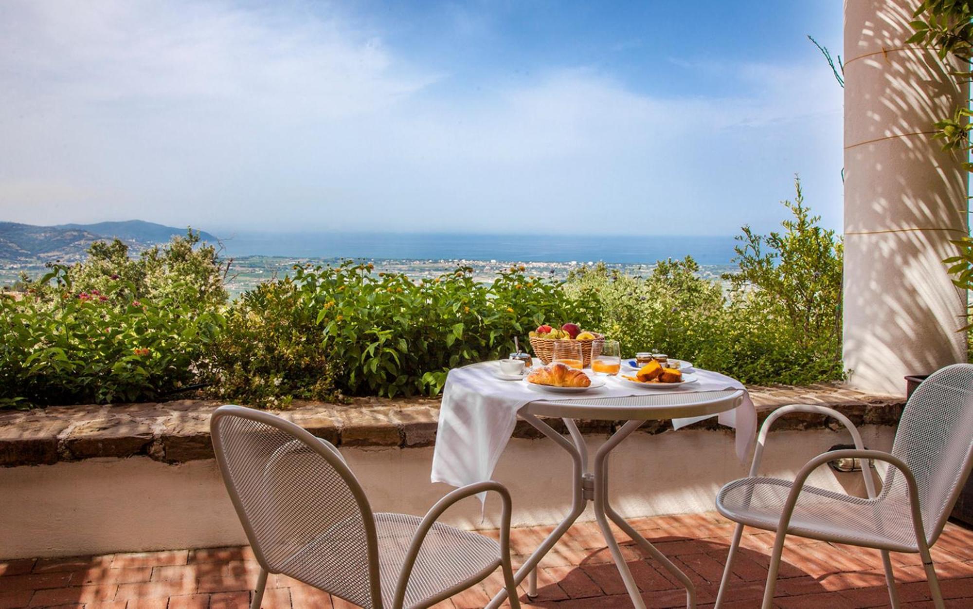 Borgo La Pietraia Hotel เพสตุม ภายนอก รูปภาพ