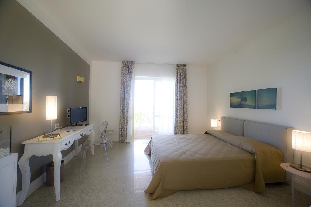 Borgo La Pietraia Hotel เพสตุม ภายนอก รูปภาพ
