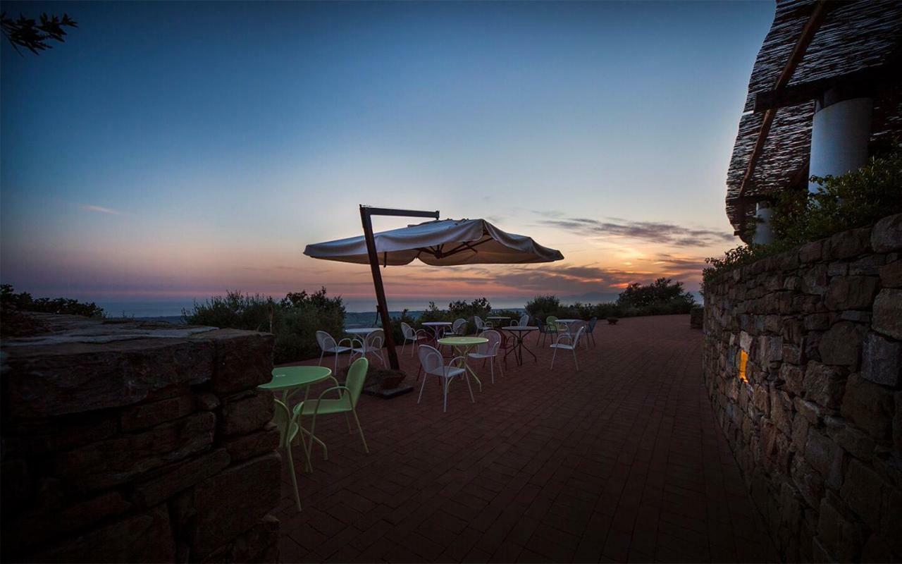 Borgo La Pietraia Hotel เพสตุม ภายนอก รูปภาพ